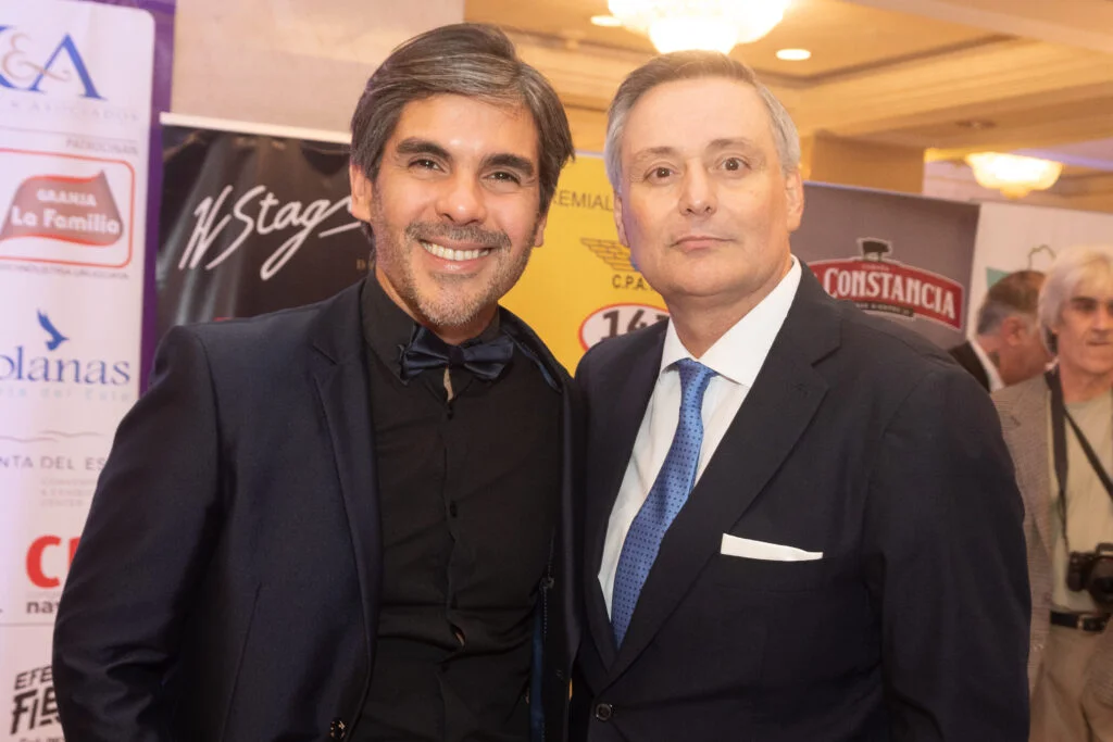 Dr Leandro Sande y Juan Herrera organizador del evento Mujer del Año