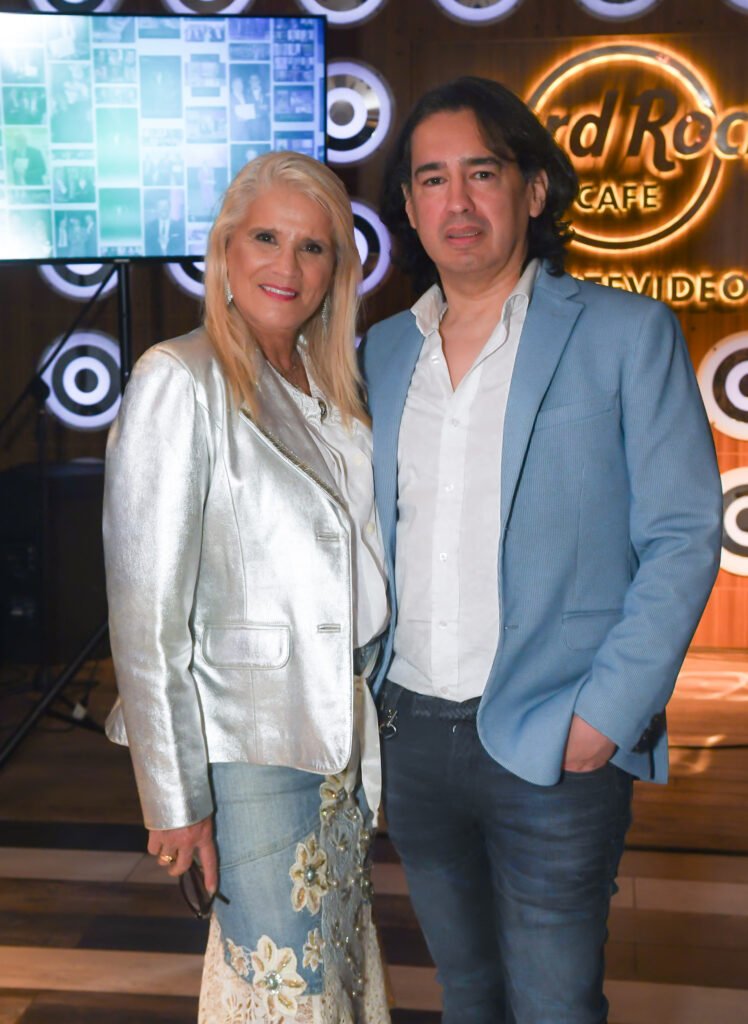 Virginia Moreira de H Stagnari y Pablo Pena de Código News