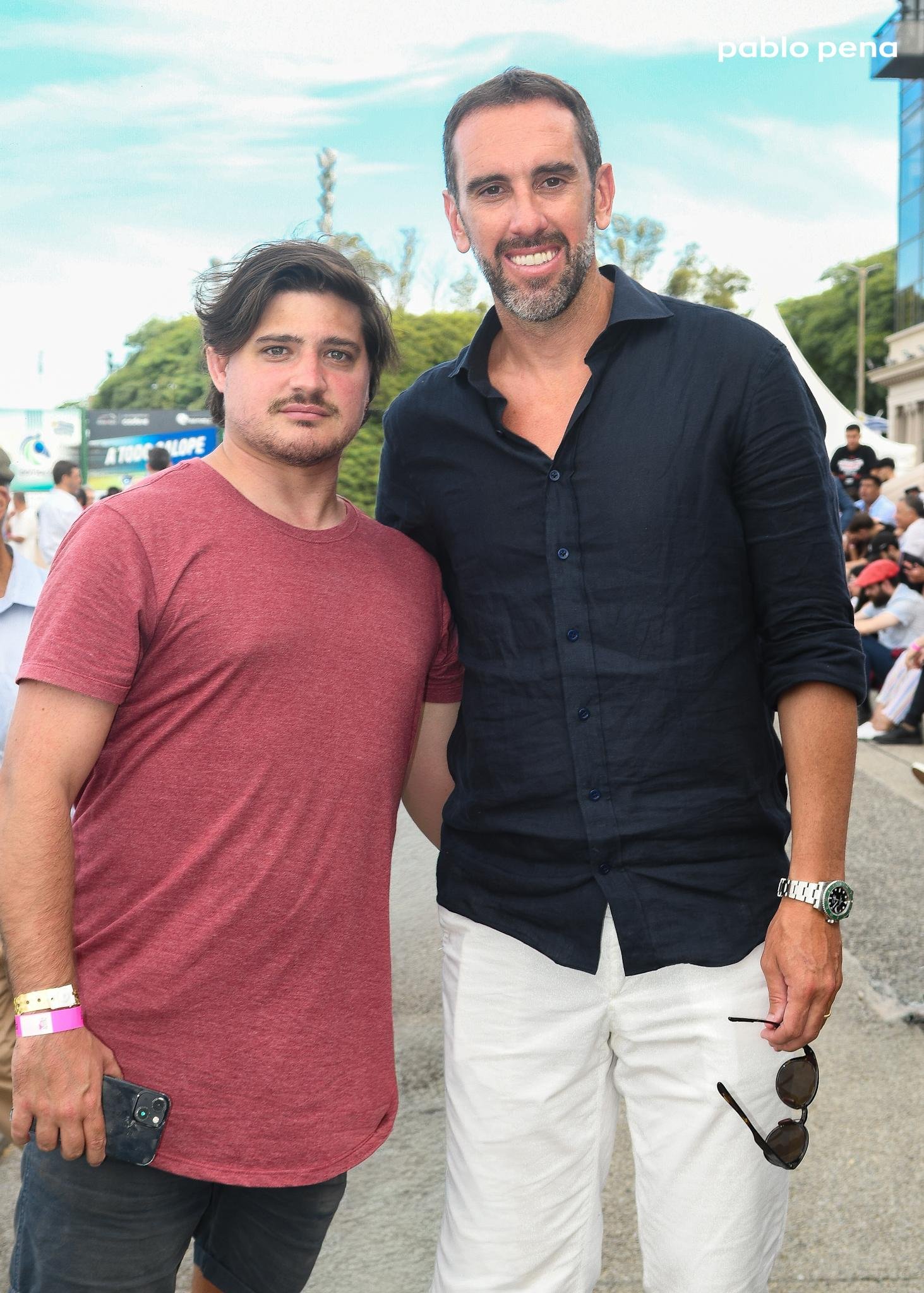 Ambiente del Gran Premio José Pedro Ramírez en el Hipódromo Nacional de Maroñas, cartel de H. Stagnari